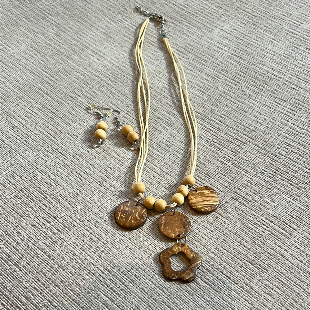 💥Elegant wood  Brown Necklace and Earring Set